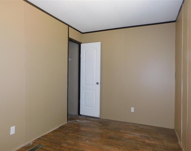 201 China Garden Ln - Photo Thumbnail 12