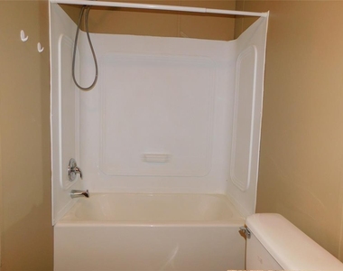 201 China Garden Ln - Photo Thumbnail 15