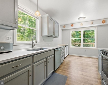 345 Chippewa Lane - Photo Thumbnail 7