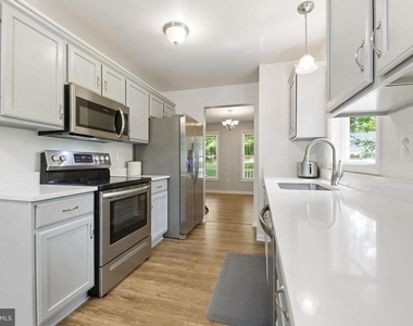 345 Chippewa Lane - Photo Thumbnail 6