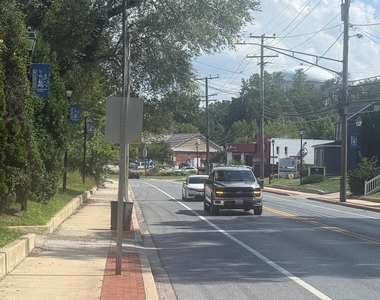 435 Main Street - Photo Thumbnail 3
