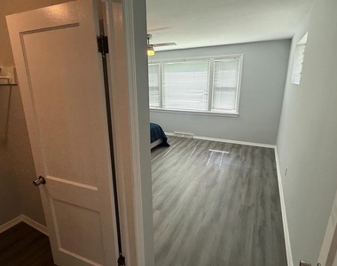 435 Main Street - Photo Thumbnail 20