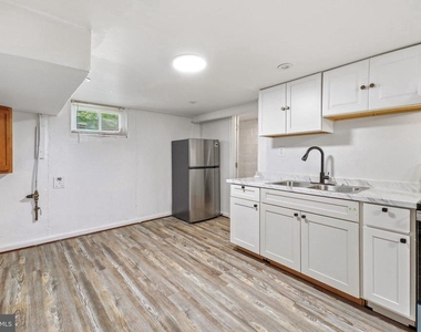 7022 Deerfield Road - Photo Thumbnail 22