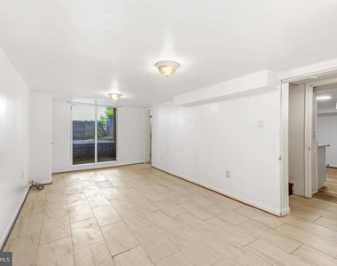 7022 Deerfield Road - Photo Thumbnail 25