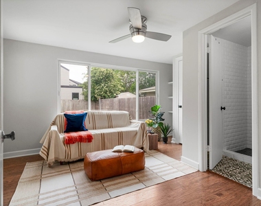 1215 Payne Ave - Photo Thumbnail 16