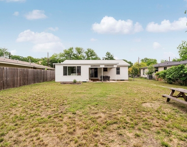 1215 Payne Ave - Photo Thumbnail 29