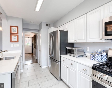 417 Regester Avenue - Photo Thumbnail 16