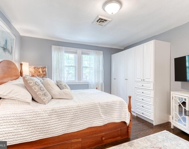 417 Regester Avenue - Photo Thumbnail 20