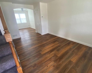 6821 Gough Street - Photo Thumbnail 2