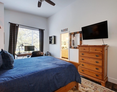 616 W 35th St - Photo Thumbnail 21