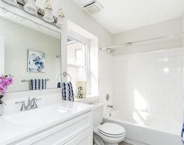 1423 E Baltimore Street - Photo Thumbnail 9