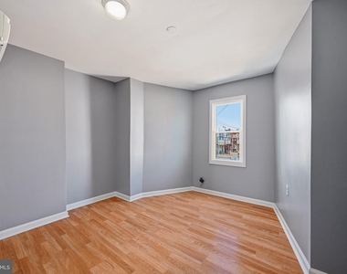 2914 E Madison Street - Photo Thumbnail 19