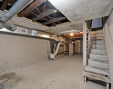 2914 E Madison Street - Photo Thumbnail 34