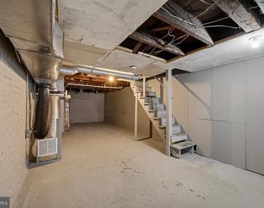 2914 E Madison Street - Photo Thumbnail 35