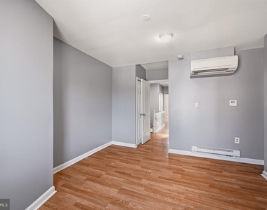2914 E Madison Street - Photo Thumbnail 21