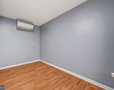 2914 E Madison Street - Photo Thumbnail 22