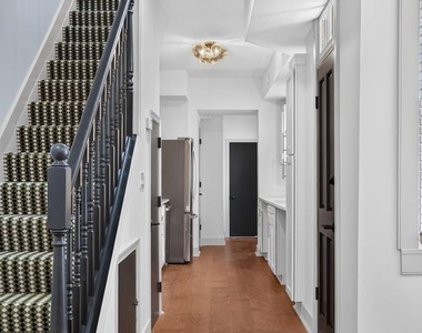 3031 Elliott Street - Photo Thumbnail 10