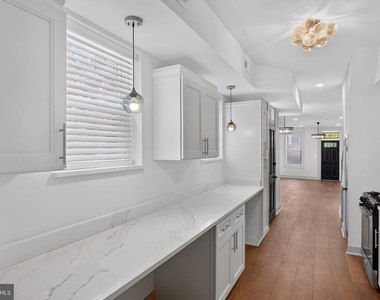 3031 Elliott Street - Photo Thumbnail 15