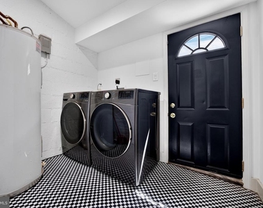 3031 Elliott Street - Photo Thumbnail 21