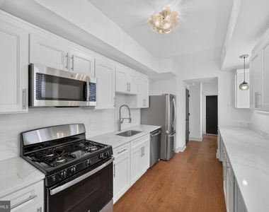 3031 Elliott Street - Photo Thumbnail 13