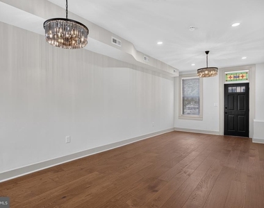 3031 Elliott Street - Photo Thumbnail 9