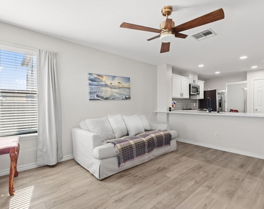 18200 Canopy Ln - Photo Thumbnail 9