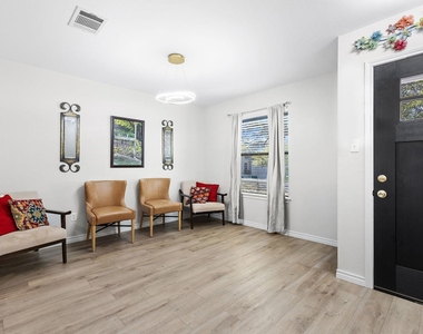 18200 Canopy Ln - Photo Thumbnail 5