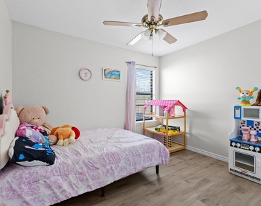 18200 Canopy Ln - Photo Thumbnail 19