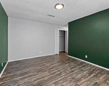 9011 Quail Valley Dr - Photo Thumbnail 29