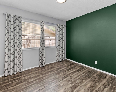 9011 Quail Valley Dr - Photo Thumbnail 25