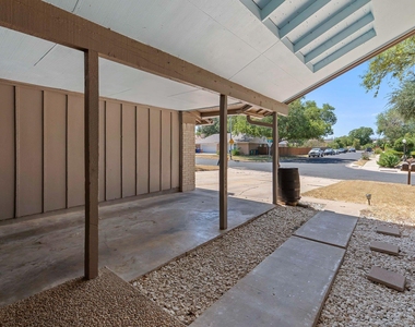 9011 Quail Valley Dr - Photo Thumbnail 6
