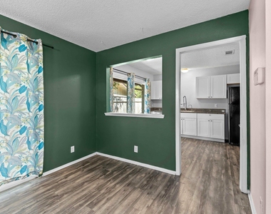9011 Quail Valley Dr - Photo Thumbnail 13