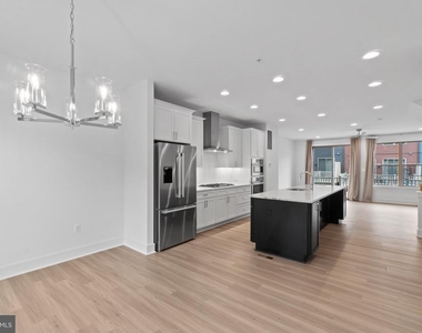 3307 Streamlet Ln - Photo Thumbnail 10