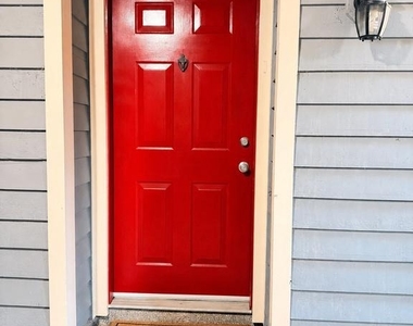 2702 Summerview Way - Photo Thumbnail 1