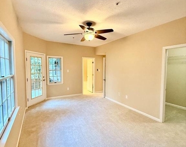 2702 Summerview Way - Photo Thumbnail 8
