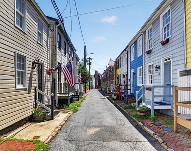 35 Pinkney Street - Photo Thumbnail 4