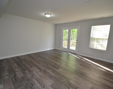 1161 Gwynne Avenue - Photo Thumbnail 6