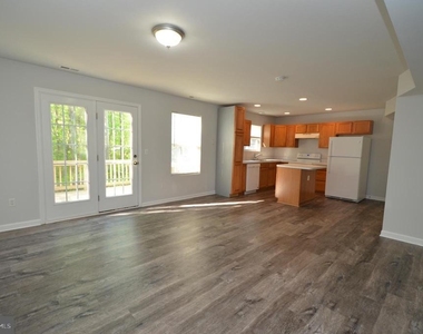 1161 Gwynne Avenue - Photo Thumbnail 5