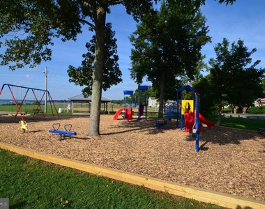 1161 Gwynne Avenue - Photo Thumbnail 35