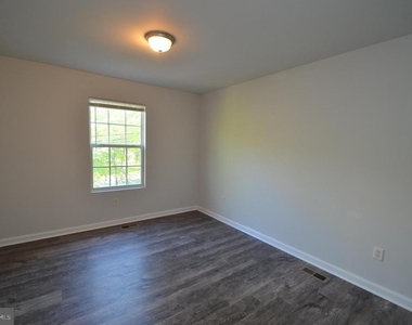 1161 Gwynne Avenue - Photo Thumbnail 20