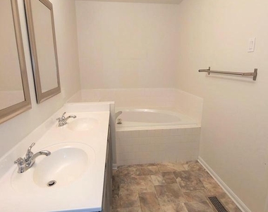 2665 Worrell Court - Photo Thumbnail 12