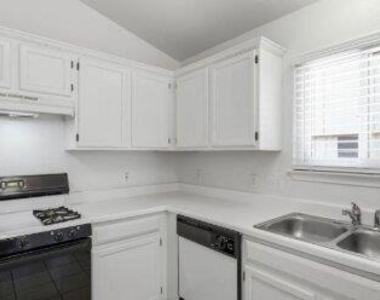 9001 Anna St - Photo Thumbnail 9