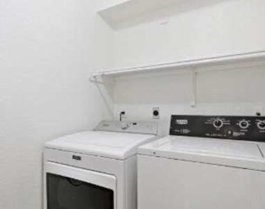 9001 Anna St - Photo Thumbnail 21