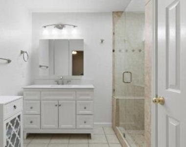 9001 Anna St - Photo Thumbnail 14