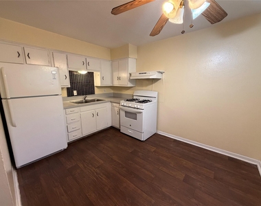 3106 Duval St - Photo Thumbnail 3