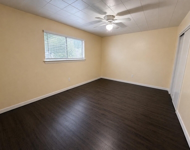 3106 Duval St - Photo Thumbnail 6