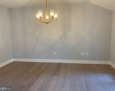 29580 Turnberry Drive - Photo Thumbnail 8