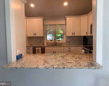 29580 Turnberry Drive - Photo Thumbnail 4