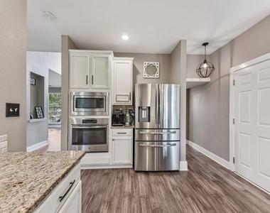 3219 Ash Glen Ln - Photo Thumbnail 9