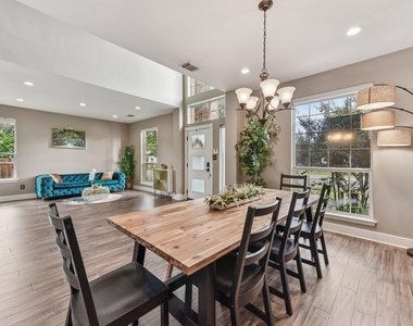 3219 Ash Glen Ln - Photo Thumbnail 3
